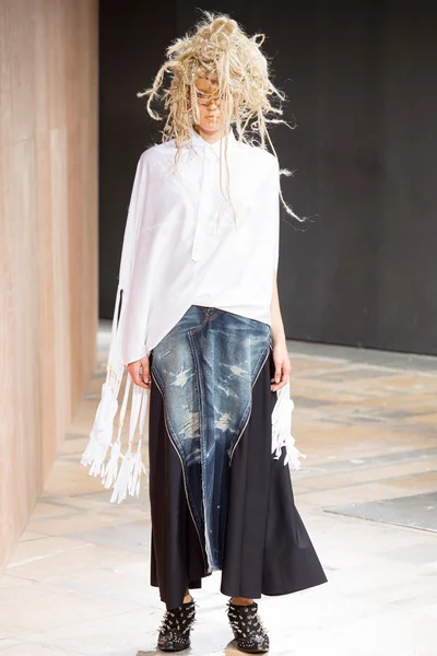 Look 42